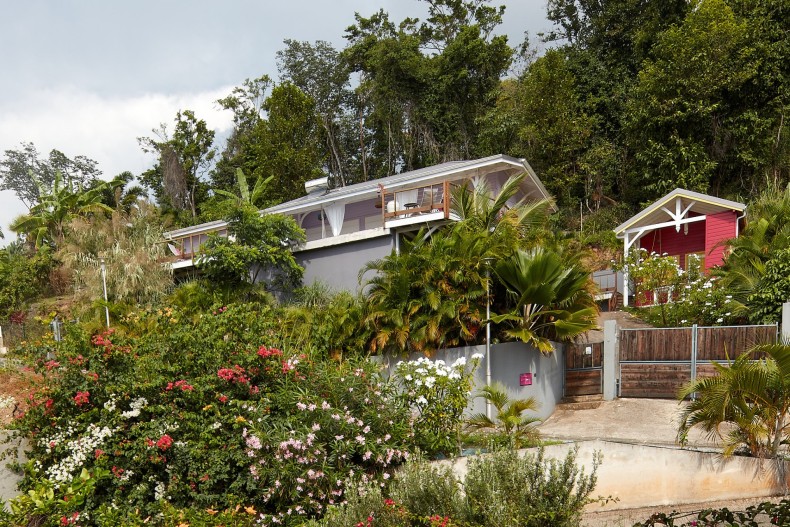 La Berceuse Rouge BERCEUSE ROUGE EXT.jpg